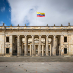 Colombia, De la Espriella avanti tra ricorsi e tensioni